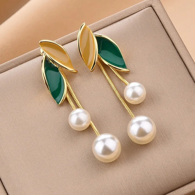 Pearl Leaf Tassel Earrings