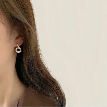 Exquisite Luxury Round Zircon Stud Earrings For Women Shiny Rhinestone Moon Bee Geometrical Earring Girls Party Wedding Jewelry