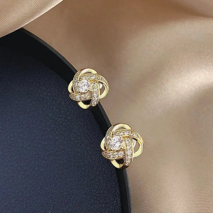 New Exquisite Shiny Zircon Heart Flower Earrings Korean Elegant Square Geometric Crystal Earrings for Women Fashion Jewelry Gift